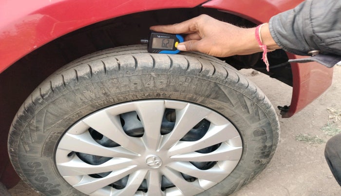 2011 Toyota Etios G, Petrol, Manual, 94,066 km, tyre