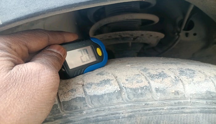 2017 Hyundai Creta SX PLUS 1.6 PETROL, Petrol, Manual, 1,44,693 km, tyre