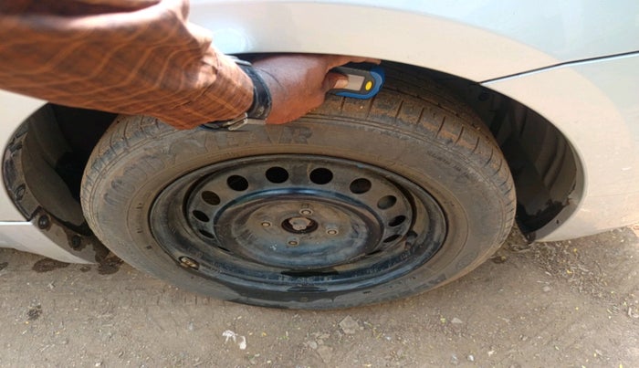 2017 Maruti Ciaz DELTA 1.4 MT PETROL, Petrol, Manual, 31,416 km, tyre