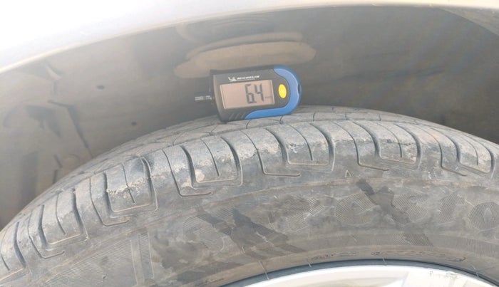 2013 Maruti Swift Dzire VXI, Petrol, Manual, 79,041 km, tyre