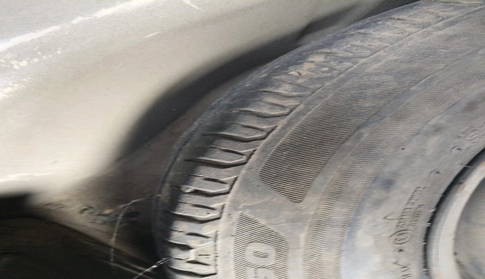 2013 Maruti Swift Dzire VXI, Petrol, Manual, 79,041 km, tyre