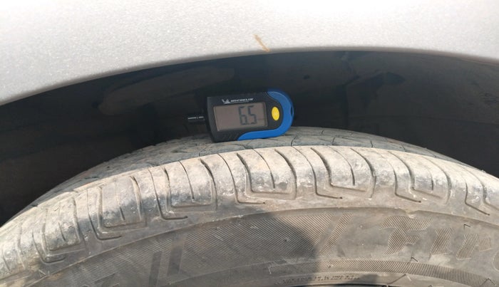 2013 Maruti Swift Dzire VXI, Petrol, Manual, 79,041 km, tyre