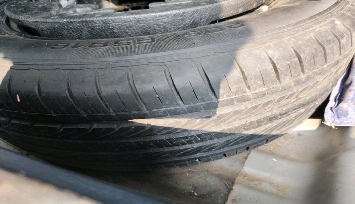 2015 Hyundai Creta SX 1.6 DIESEL, Diesel, Manual, 1,28,764 km, tyre