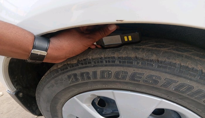 2014 Maruti Ritz VXI, Petrol, Manual, 71,369 km, tyre