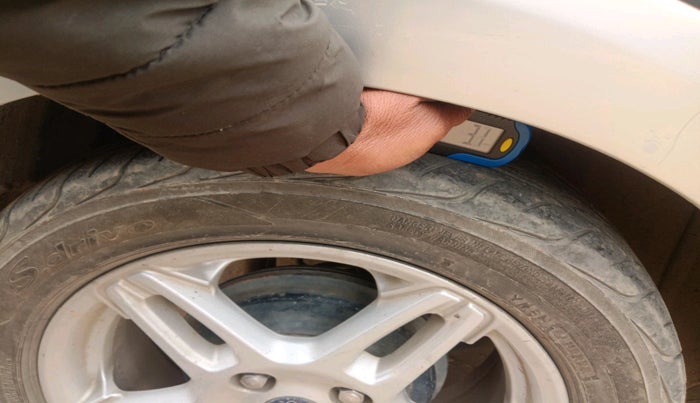 2017 Ford Figo Aspire TITANIUM 1.5 DIESEL SPORTS EDITION, Diesel, Manual, 73,543 km, tyre