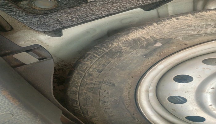 2016 Maruti Wagon R 1.0 LXI, Petrol, Manual, 36,400 km, tyre