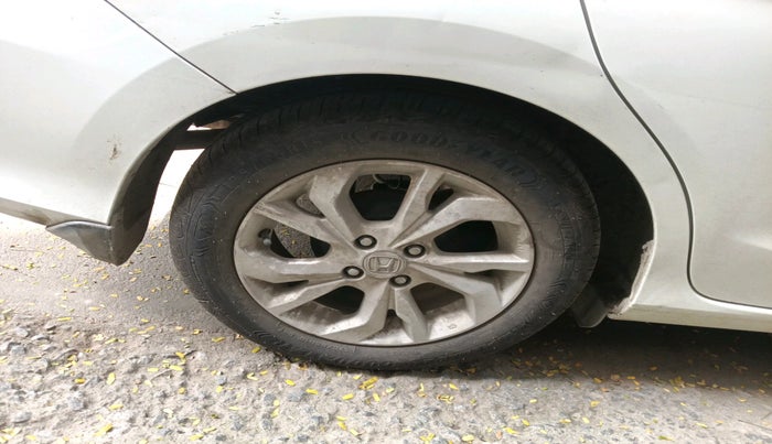 2020 Honda Amaze 1.2L I-VTEC VX, Petrol, Manual, 1,08,041 km, tyre