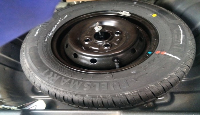 2022 Maruti Alto VXI, Petrol, Manual, 31,274 km, tyre