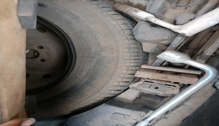 2015 Honda Amaze 1.5L I-DTEC S, Diesel, Manual, 1,31,538 km, tyre