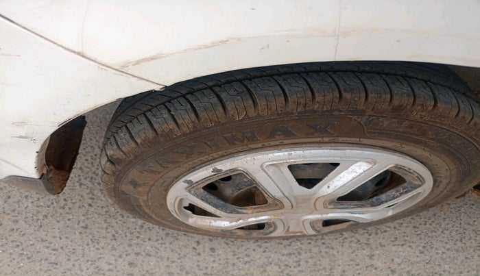 2015 Honda Amaze 1.5L I-DTEC S, Diesel, Manual, 1,31,538 km, tyre