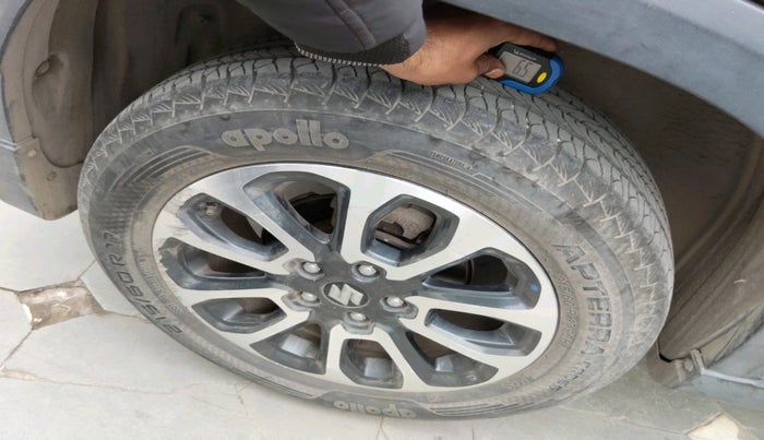 2022 Maruti Grand Vitara ALPHA SMART HYBRID AT, Petrol, Automatic, 27,566 km, tyre