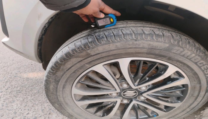 2023 Maruti Ertiga ZXI (O) CNG, Petrol, Manual, 40,860 km, tyre