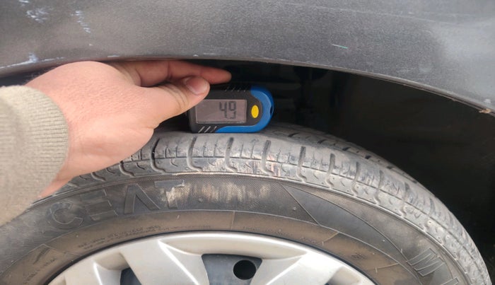 2017 Maruti Alto 800 LXI CNG, Petrol, Manual, 85,400 km, tyre