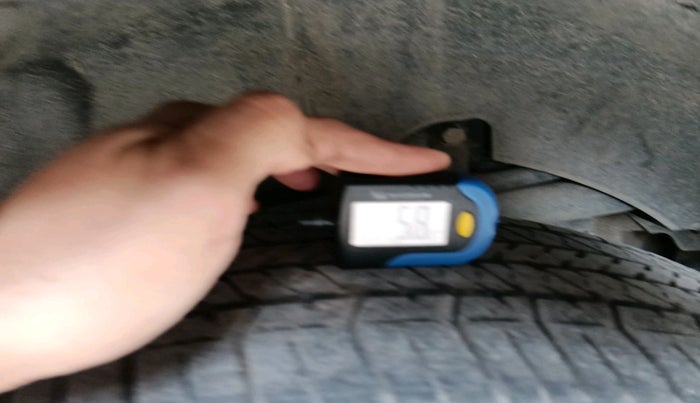 2017 Mahindra XUV500 W10 1.99, Diesel, Manual, 56,678 km, tyre