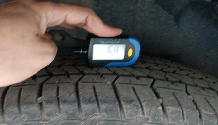 2017 Mahindra XUV500 W10 1.99, Diesel, Manual, 56,678 km, tyre