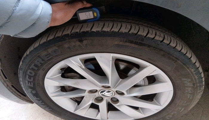 2023 Skoda SLAVIA AMBITION 1.5L TSI AT, Petrol, Automatic, 9,718 km, tyre