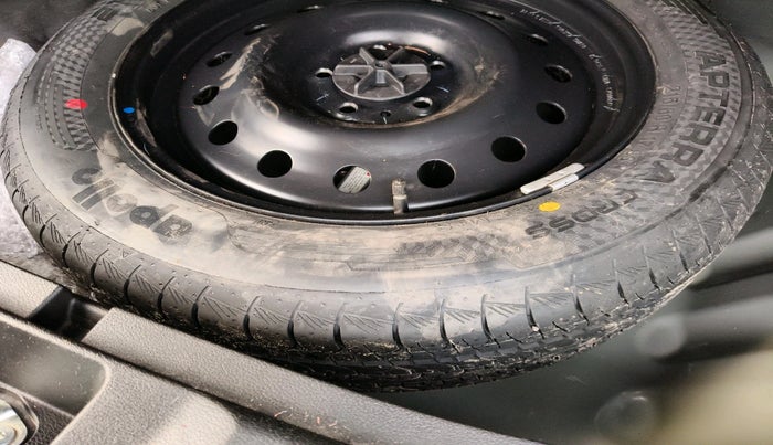 2022 Maruti Grand Vitara ALPHA SMART HYBRID AT, Petrol, Automatic, 68,071 km, tyre