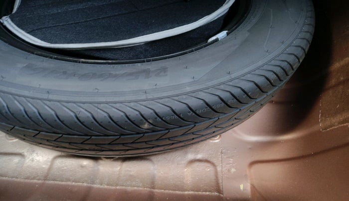 2025 Tata Curvv Accomplished S 1.2 Petrol 7DCA, Petrol, Automatic, 9,281 km, tyre