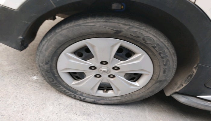 2017 Hyundai Creta E PLUS 1.4 DIESEL, Diesel, Manual, 77,178 km, tyre