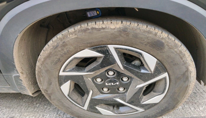 2025 KIA SONET HTK (O) 1.2 Petrol MT, Petrol, Manual, 1,104 km, tyre