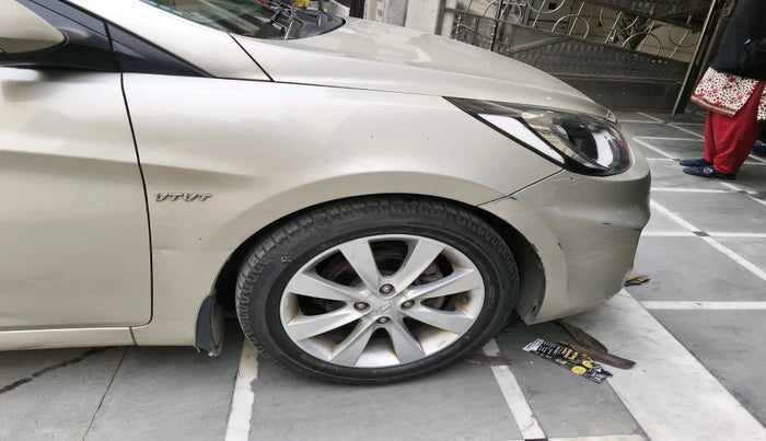 2011 Hyundai Verna FLUIDIC 1.6 VTVT SX, Petrol, Manual, 1,12,230 km, tyre