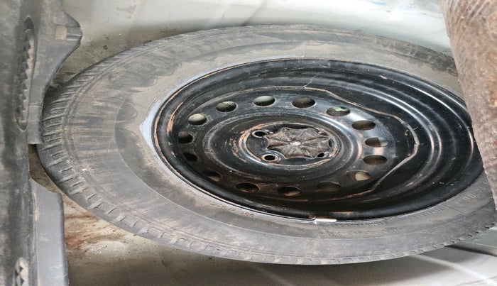 2014 Hyundai i20 ASTA 1.4 CRDI, Diesel, Manual, 65,211 km, tyre