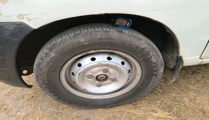 2011 Maruti Alto LXI, Petrol, Manual, 75,087 km, tyre