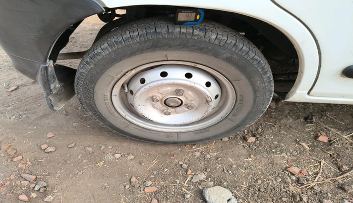 2011 Maruti Alto LXI, Petrol, Manual, 75,087 km, tyre