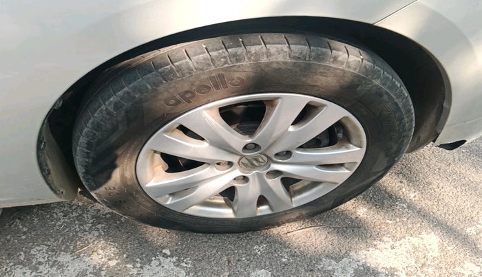 2015 Maruti Ertiga ZDI, Diesel, Manual, 1,13,564 km, tyre