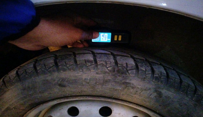 2016 Maruti Wagon R 1.0 LXI CNG, Petrol, Manual, 89,390 km, tyre