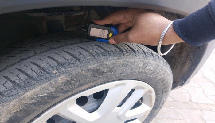 2018 Maruti Vitara Brezza VDI (O), Diesel, Manual, 50,651 km, tyre