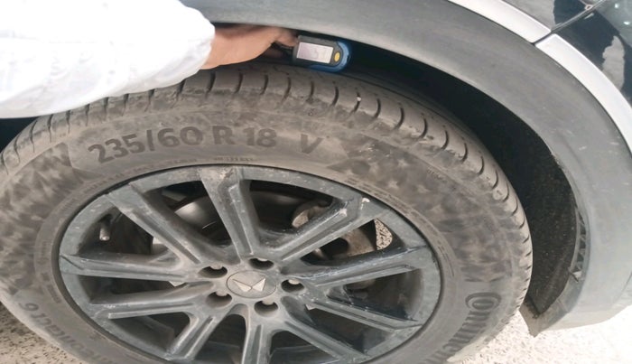 2024 Mahindra XUV700 AX 7 LUXURY P AT 7 STR, Petrol, Automatic, 35,004 km, tyre