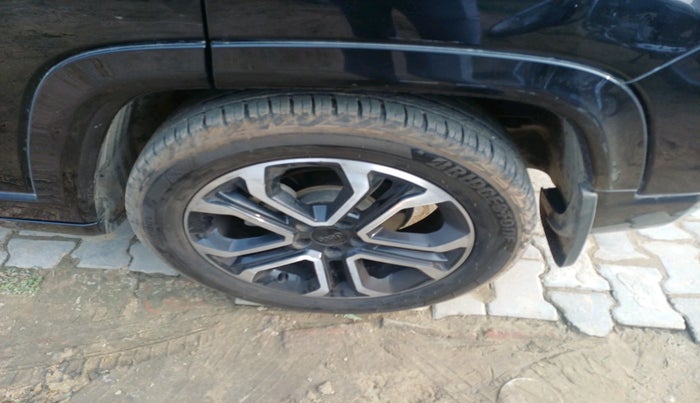 2023 Jeep Compass MODEL S (O) 1.4 PETROL DCT, Petrol, Automatic, 39,355 km, tyre