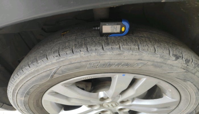 2016 Maruti Vitara Brezza ZDI PLUS DUAL TONE, Diesel, Manual, 1,34,860 km, tyre