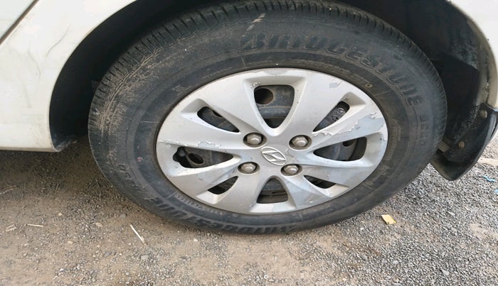 2012 Hyundai i10 MAGNA 1.1, Petrol, Manual, 49,571 km, tyre