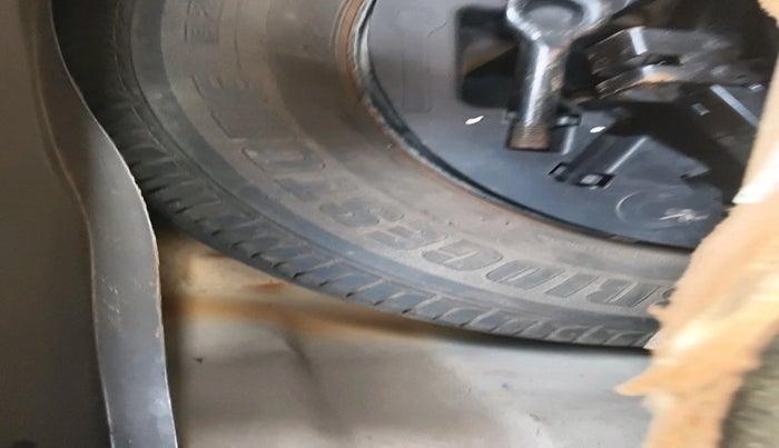 2012 Hyundai i10 MAGNA 1.1, Petrol, Manual, 49,571 km, tyre