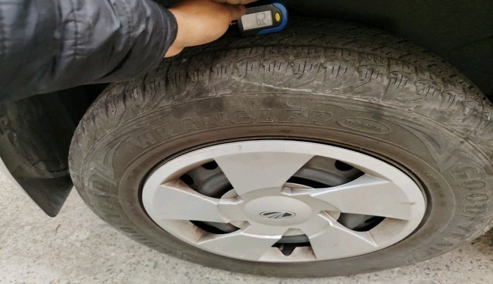 2017 Mahindra XUV500 W6, Diesel, Manual, 88,634 km, tyre