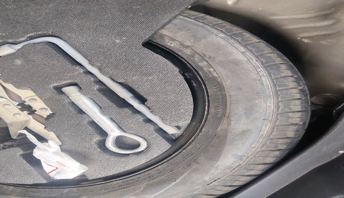 2017 Honda WR-V 1.5L I-DTEC VX MT, Diesel, Manual, 1,60,157 km, tyre