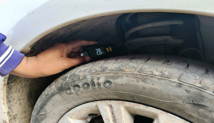 2018 Tata Tiago XZ PETROL, Petrol, Manual, 50,838 km, tyre