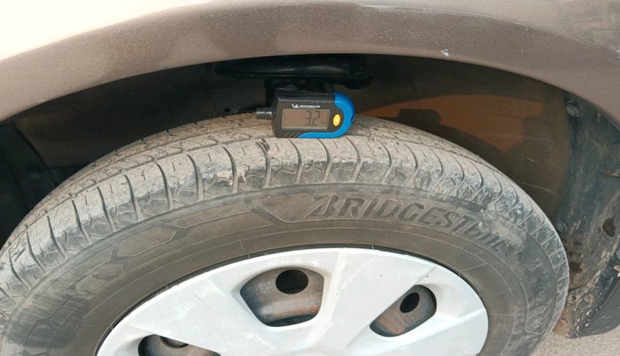 2014 Maruti Ritz VXI, Petrol, Manual, 38,032 km, tyre