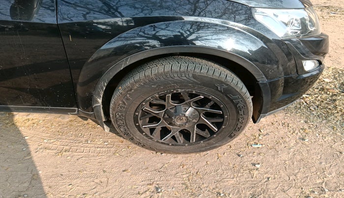 2017 Mahindra XUV500 W6, Diesel, Manual, 1,20,650 km, tyre