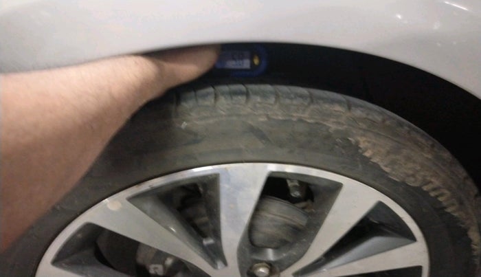 2016 Hyundai Verna 1.6 VTVT SX, Petrol, Manual, 53,440 km, tyre