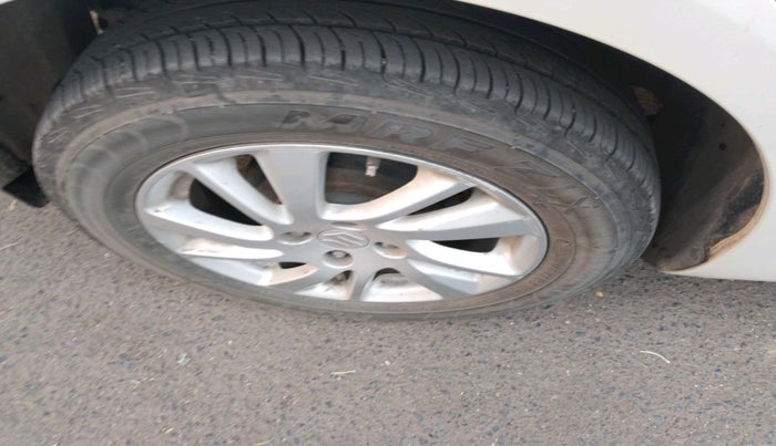 2012 Maruti Swift ZDI, Diesel, Manual, 92,772 km, tyre