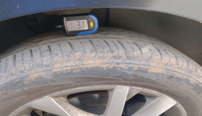 2022 Skoda SLAVIA AMBITION 1.0L TSI MT, Petrol, Manual, 63,339 km, tyre