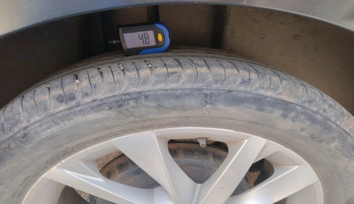 2022 Skoda SLAVIA AMBITION 1.0L TSI MT, Petrol, Manual, 63,339 km, tyre