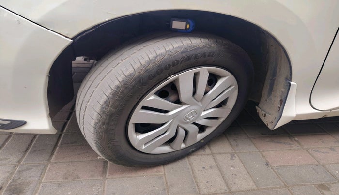 2015 Honda City 1.5L I-VTEC SV, Petrol, Manual, 73,488 km, tyre