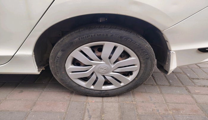 2015 Honda City 1.5L I-VTEC SV, Petrol, Manual, 73,488 km, tyre