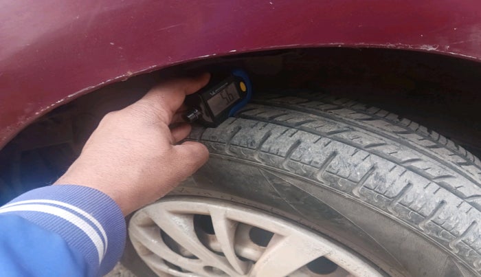 2014 Hyundai i10 MAGNA 1.1, Petrol, Manual, 91,978 km, tyre