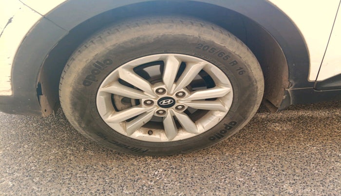 2016 Hyundai Creta S 1.4 DIESEL, Diesel, Manual, 1,87,710 km, tyre