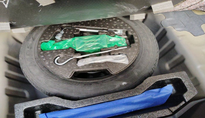 2019 Maruti Ciaz DELTA 1.5 SHVS MT PETROL, Petrol, Manual, 13,651 km, tyre